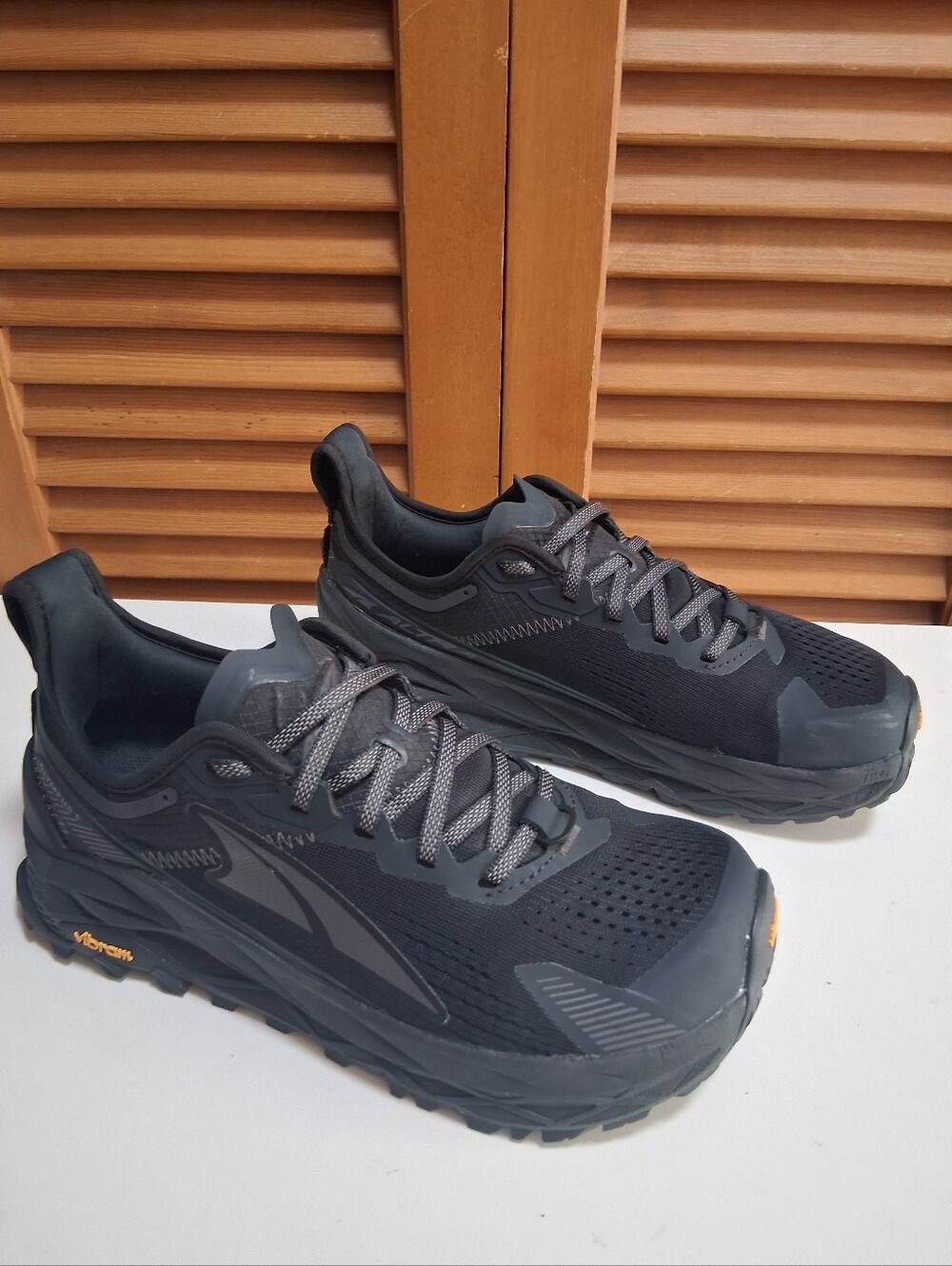 Altra Olympus 5 Black/Grey Women's Trail Running Shoe * Size: 8.5 - Picture 5 of 9